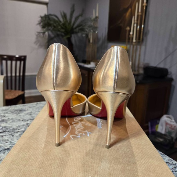 NEW Christian Louboutin Iriza d’Orsay Pumps in Light Gold Size 38/85mm Heels - Picture 7 of 16